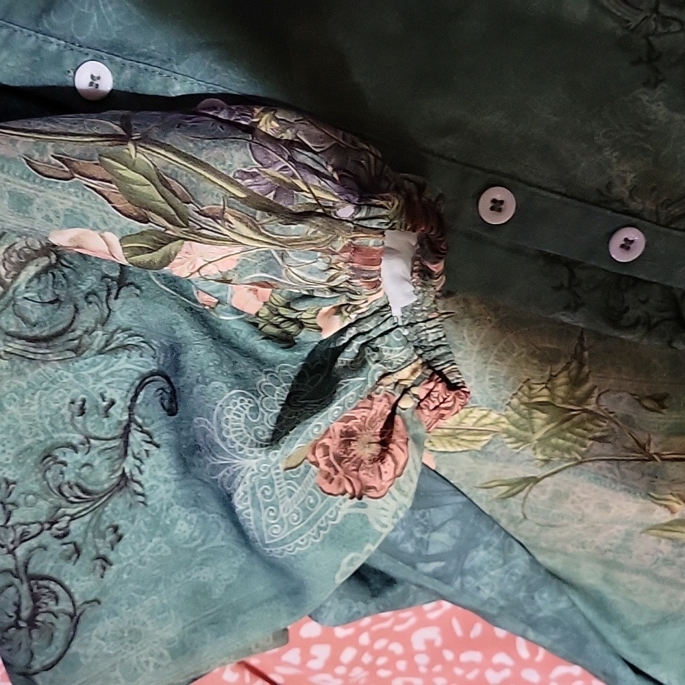 Blouse - Picture 2 of 2